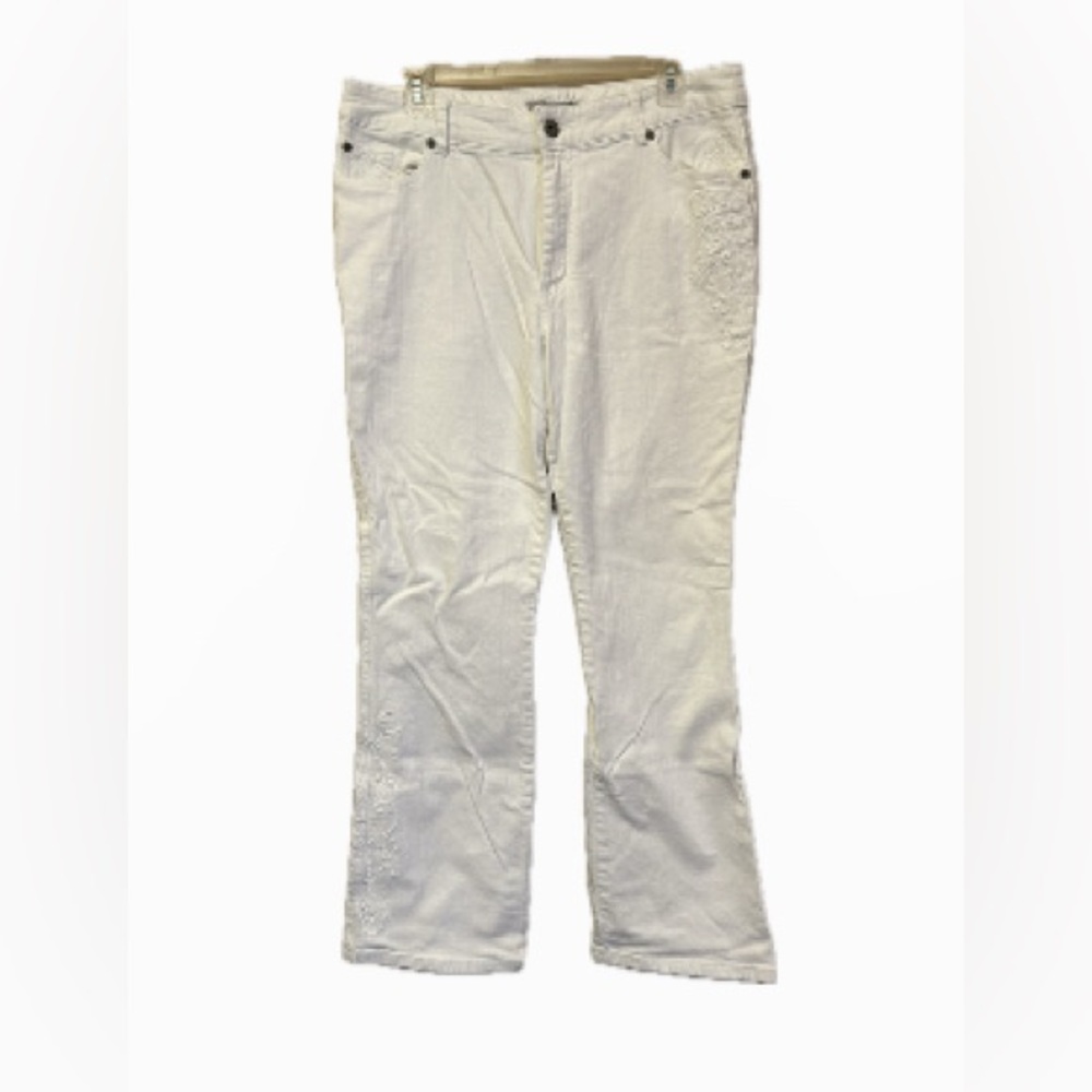 Chico’s Platinum White Jeans Chico’s Size 2.5 (14) - Picture 2 of 10